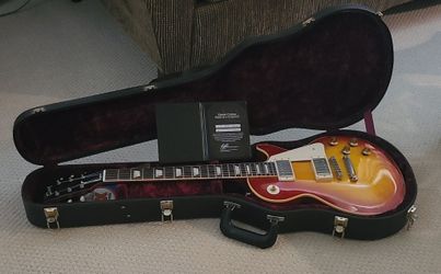 Gibson Custom Shop. Vos r9 reissue with certificate of authenticity