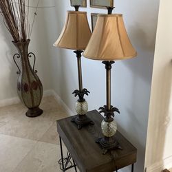 Set Of 2 Pineapple Lamps