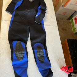 Deep See Quantum Stretch 5,4,3 Wetsuit Large