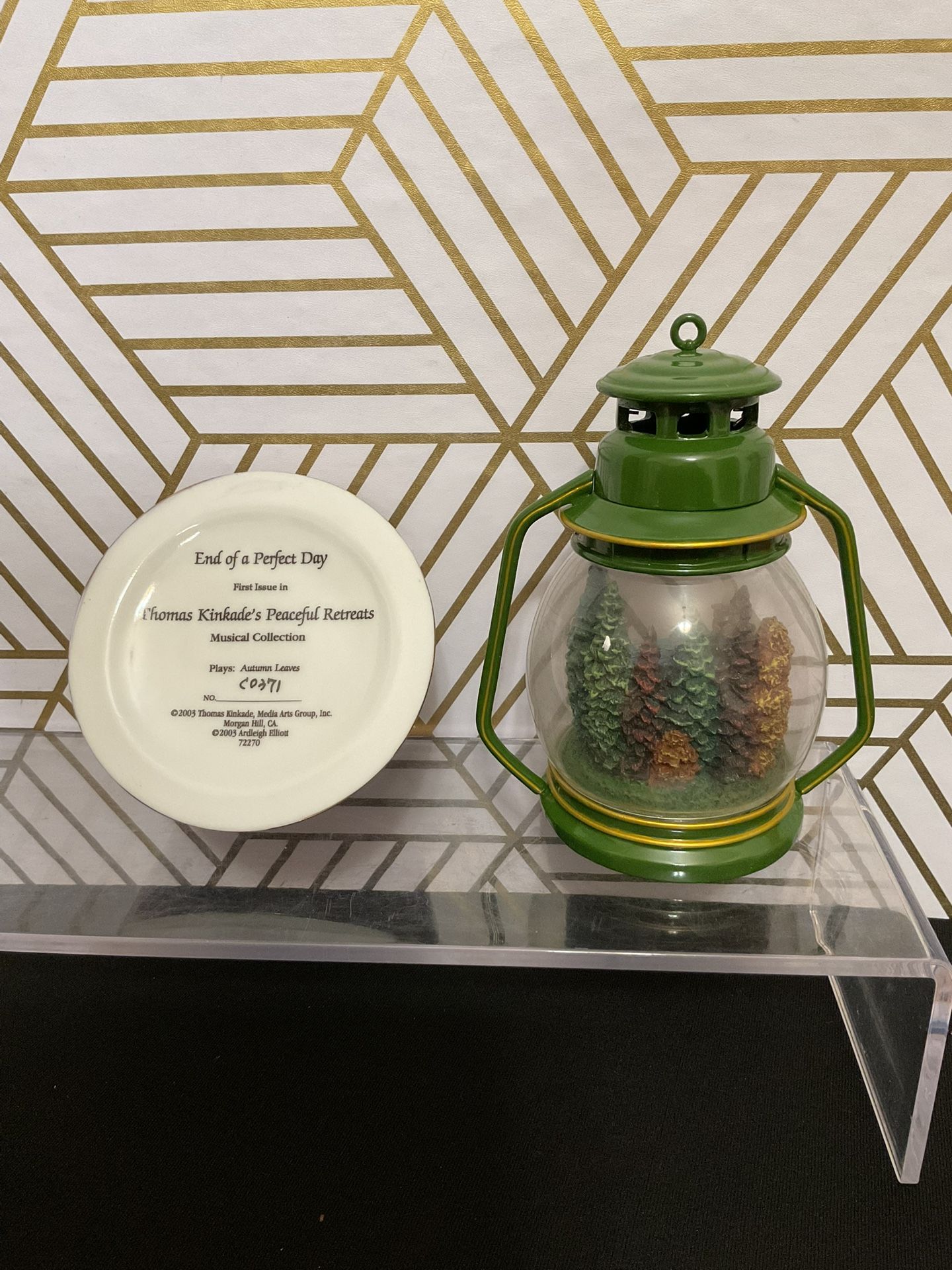 Thomas Kinkade Musical lantern