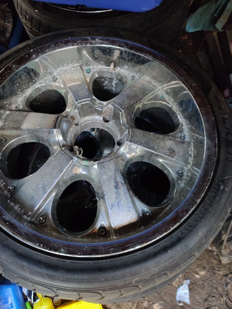 20" inch Chrome rims with tires no center caps