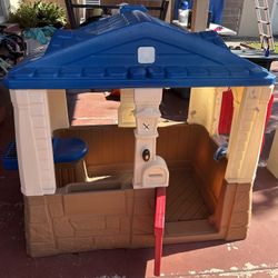 Step2 Blue & Tan Toddler Playhouse with Doorbell & Kitchen - Neat & Tidy Cottage II