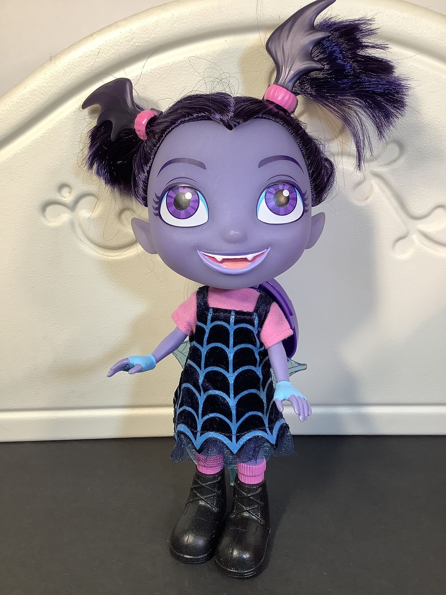 Disney Vampirina Bat-tastic Talking Doll