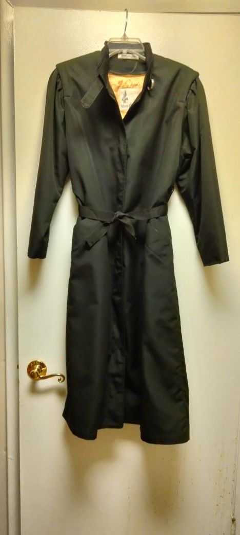Misty Harbor Brand Full Length Raincoat with Removable Zip Lining