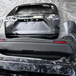 2019 2020 2021 2022 2023 TOYOTA RAV4 RAV-4 REAR BUMPER COVER ORIGINAL + TAILGATE DAMAGED