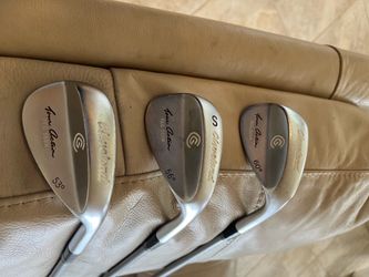 Cleveland women’s wedge set