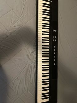 Piano keyboard READ DESC