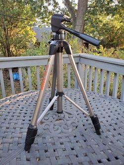Slik U8000 tripod