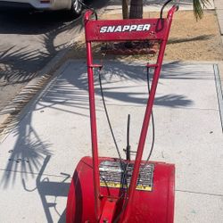 Rototiller Snapper engine Briggs Y St ratón 850 Used