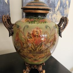 Vintage Chinese Jar Vase 