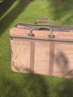 Collapsible suitcase