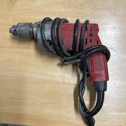 Milwaukee Magnum Drill