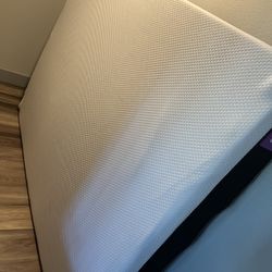 Queen Memory Foam Mattress 