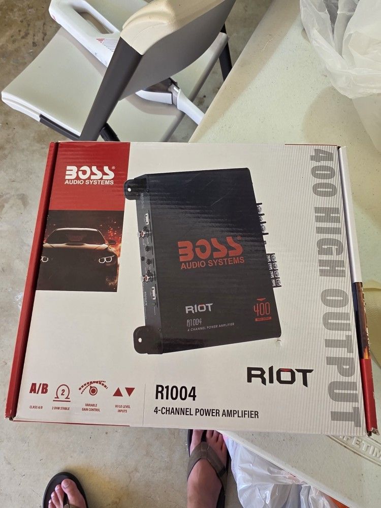 Boss Audio System 4 Channel Amplifier R1004