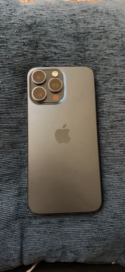 iPhone 15 Pro Max