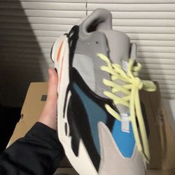 Yeezy 700 Wave runners