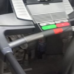 Treadmill  Performer With Space Saver