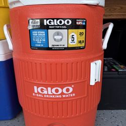 Igloo 5 Gallon Water Jug