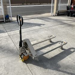 Pallet Jack Crown 
