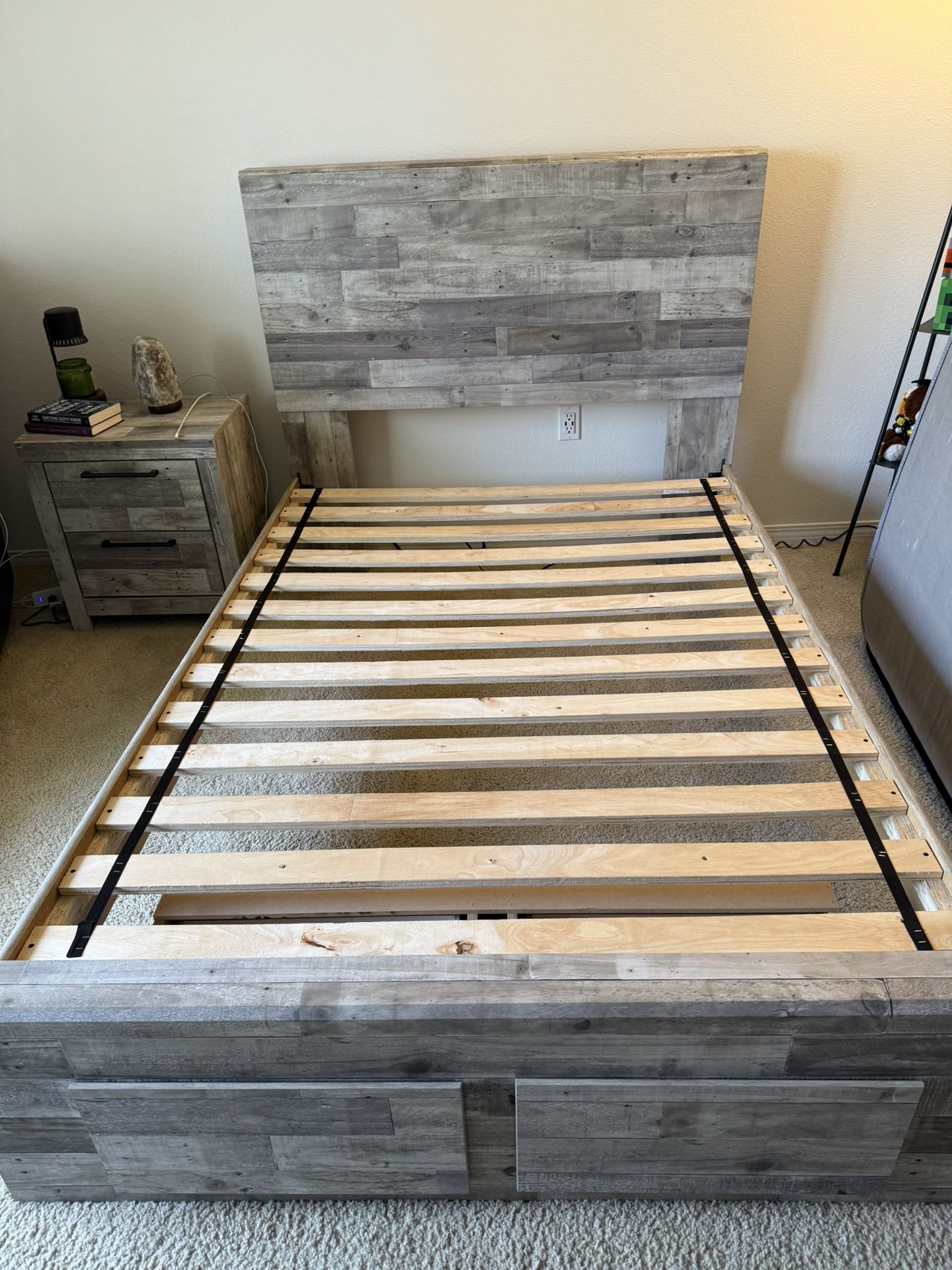 Bed Frame size full