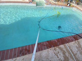 Pool Vacuum 