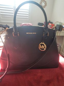 Michael Kors large purse 14x10