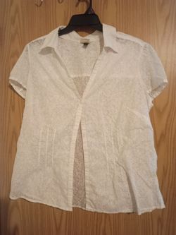 Woman's shirts