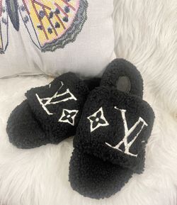 Black Slippers
