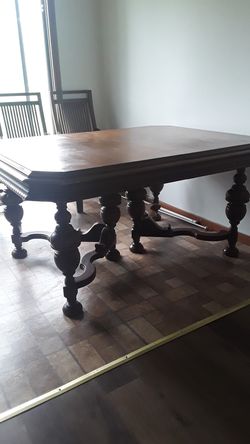 1920s Antique table with chairs