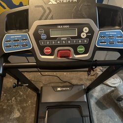 XTERRA TRX1000 Treadmill