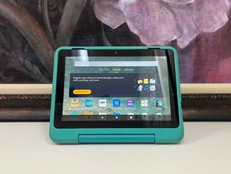 Amazon Fire HD 8 12th Gen Tablet 8” 32GB Black USB Type C w/ Charger - $60