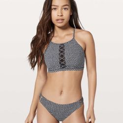 Lululemon Shoreline Top