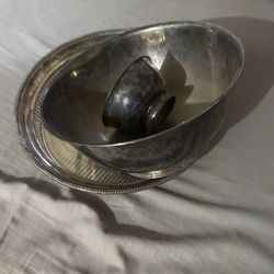Silver plated bowl set and platter Silver plated bowl set and platter