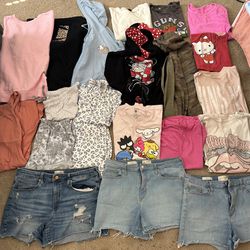 Womens Bundle Of Clothes Size Large 