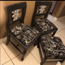 Refurbished Eddie Bauer Pineapple Chairs N Stool Set