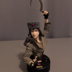 The Red Star Makita Bust Statue From Gentle Giant Studios 