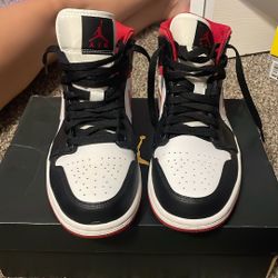 Jordan 1 Mid