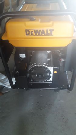 Heavy duty DeWalt generator powered by Honda for sale