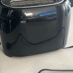 BLACK+DECKER 2-Slice Toaster, TR1278BD, Extra Wide Slots, 7 Shade Settings, 850 Watts, Frozen and Ba