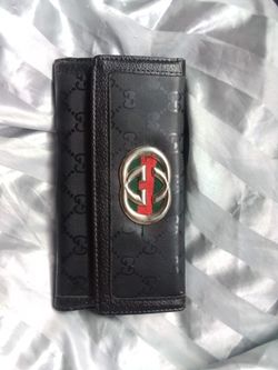 Authentic Gucci wallet