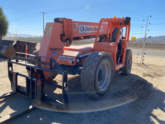 Skytrak 8K Reach Forklift