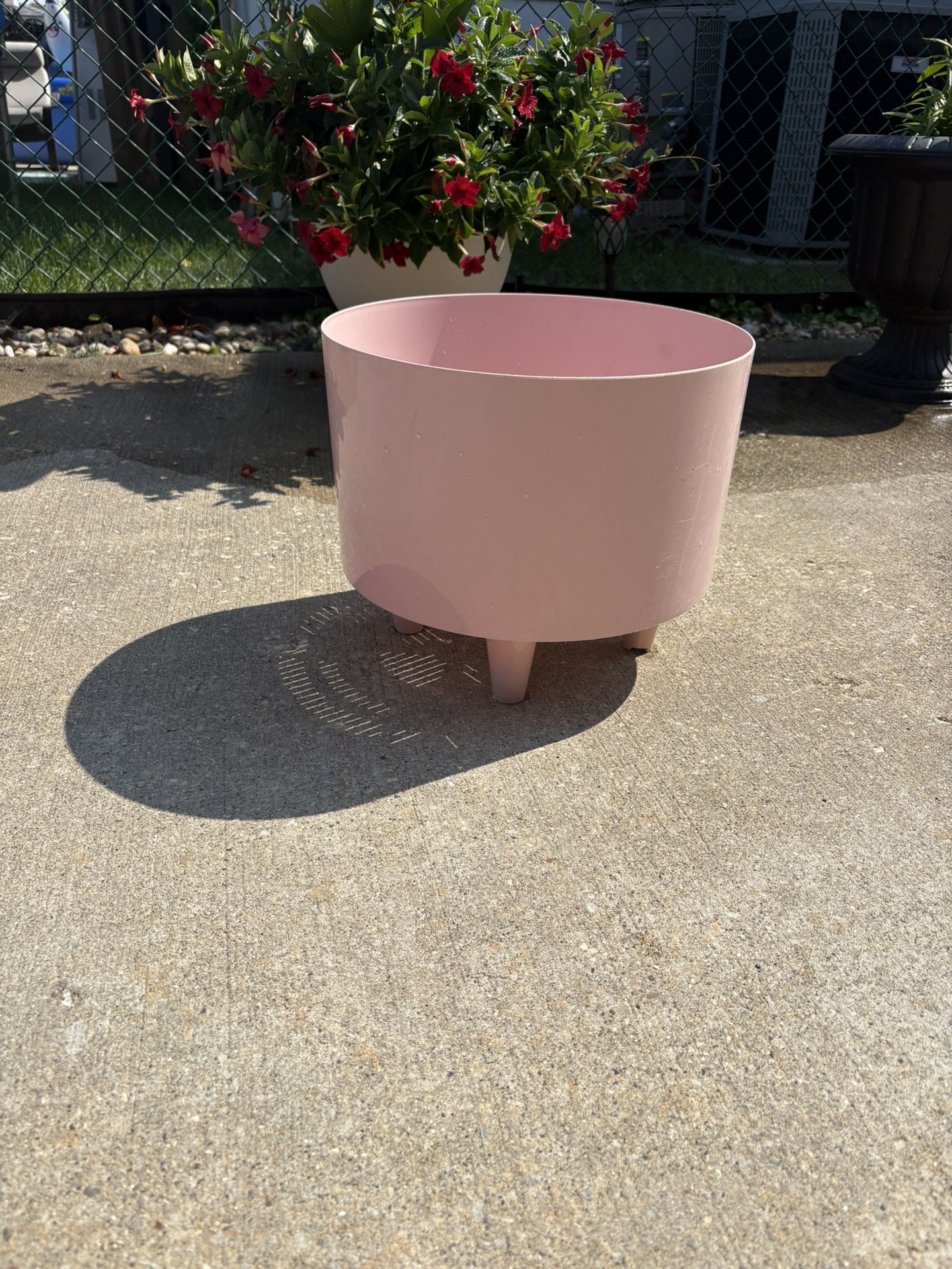 Round Plastic Planter