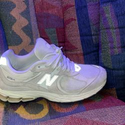 New Balance 2002r Sz 9 