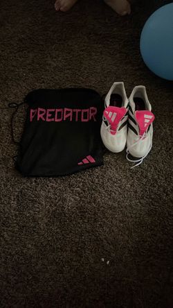 Predator indoor  shoes size 6 and a half