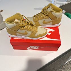 BRAND NEW !