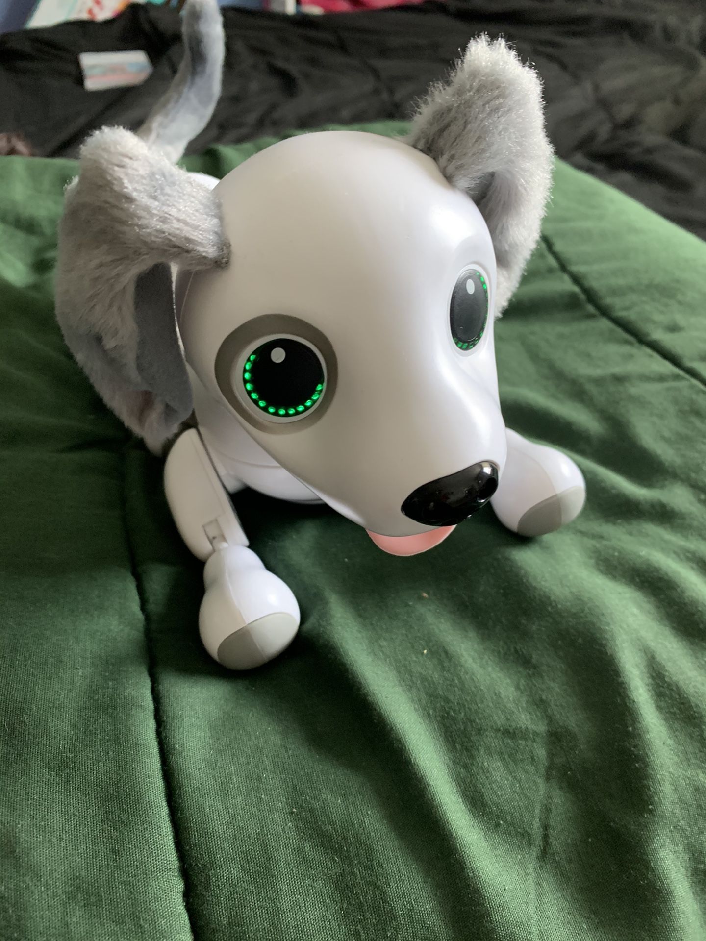 Electronic dog