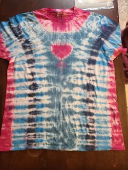 Tie Dye 2XL T-Shirt.
