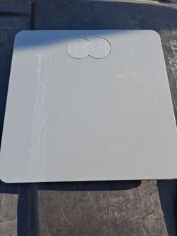 !! Weigh Scale Missing The Battery Cover
