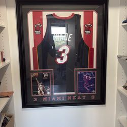 Dwyane Wade Autograph Jersey Framed and Photographs