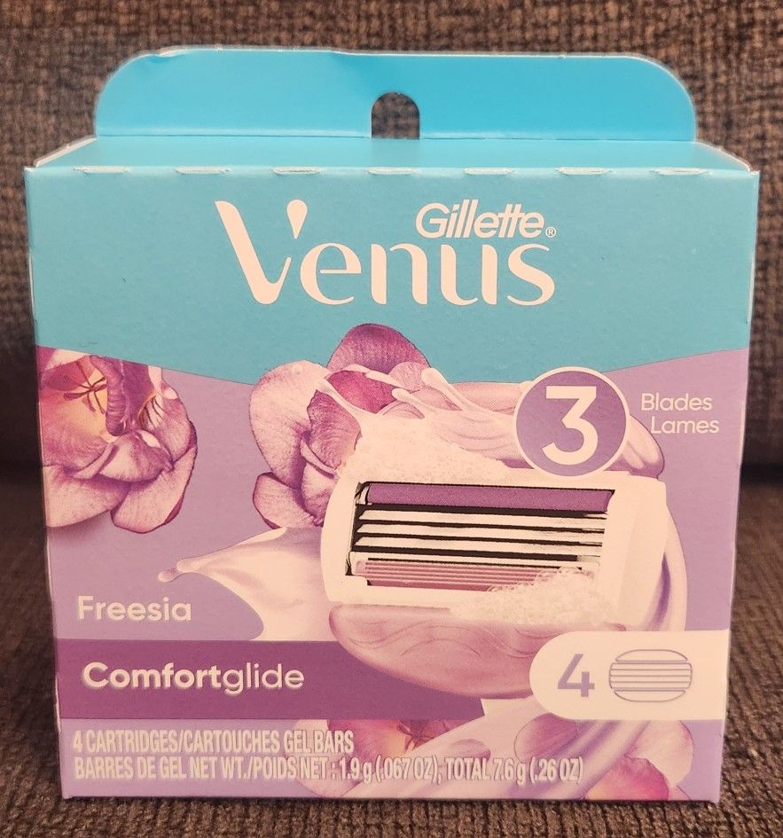 Venus ComfortGlide Freesia Women's Razor Blade Refills, 4ct